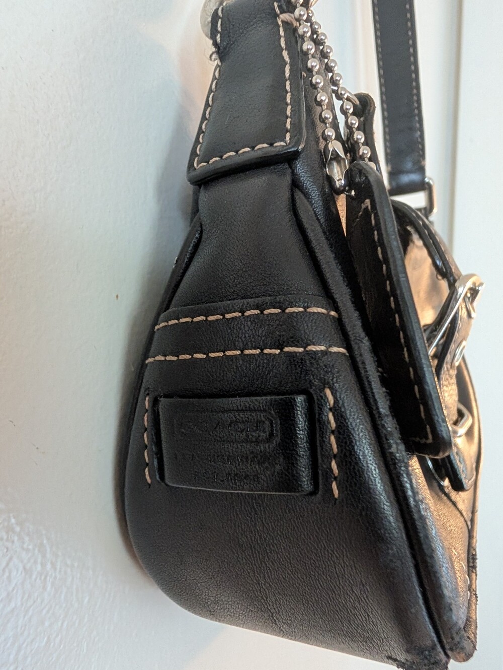 Vintage Coach Black Leather Small Compact Soho Buckle Shoulder Bag Purse Y2k - Picture 3 of 13